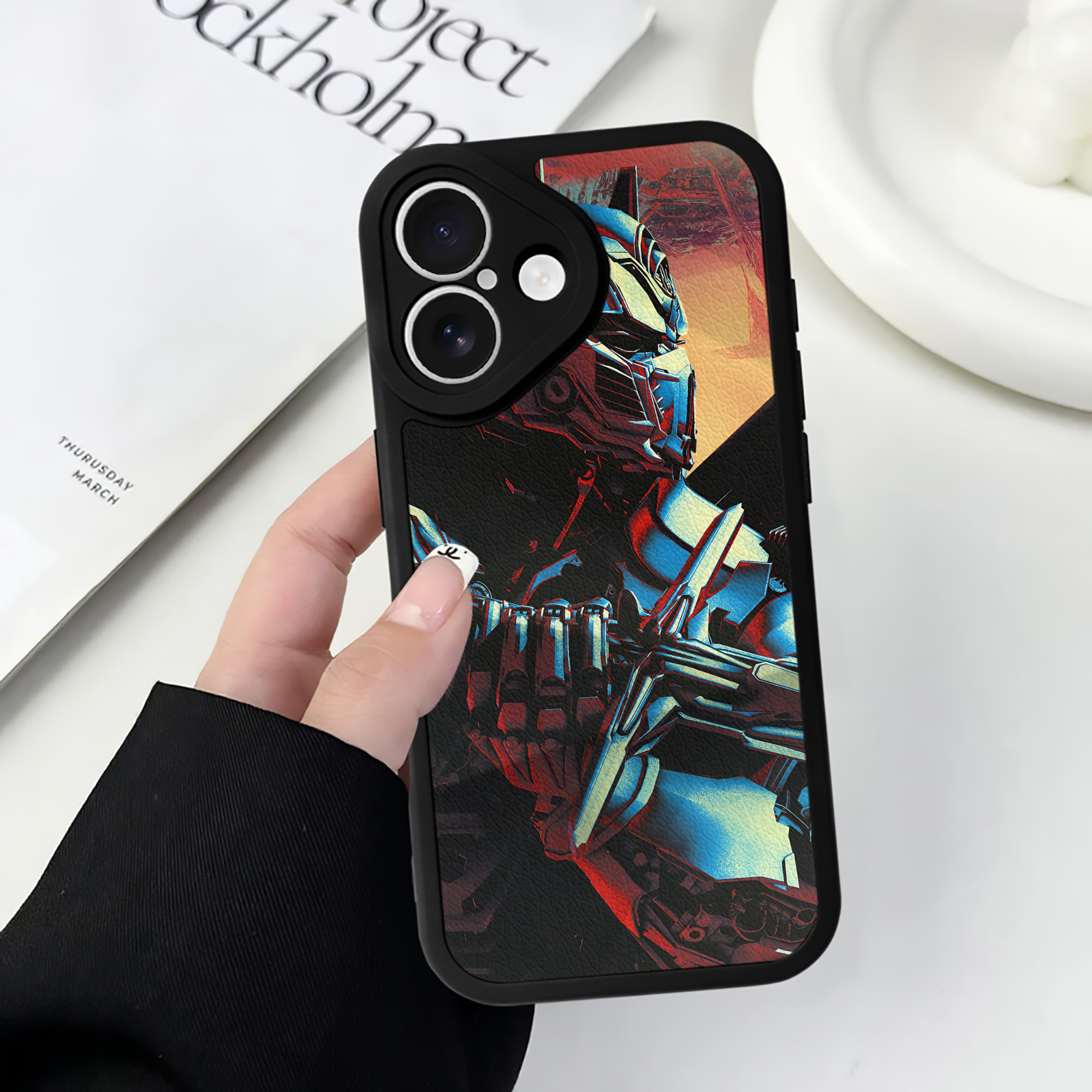 （画像用） Transformers トランスフォーマー 【iPhone 16シリーズ対応】シリコンスマホケース（レザー調） 材質：シリコン